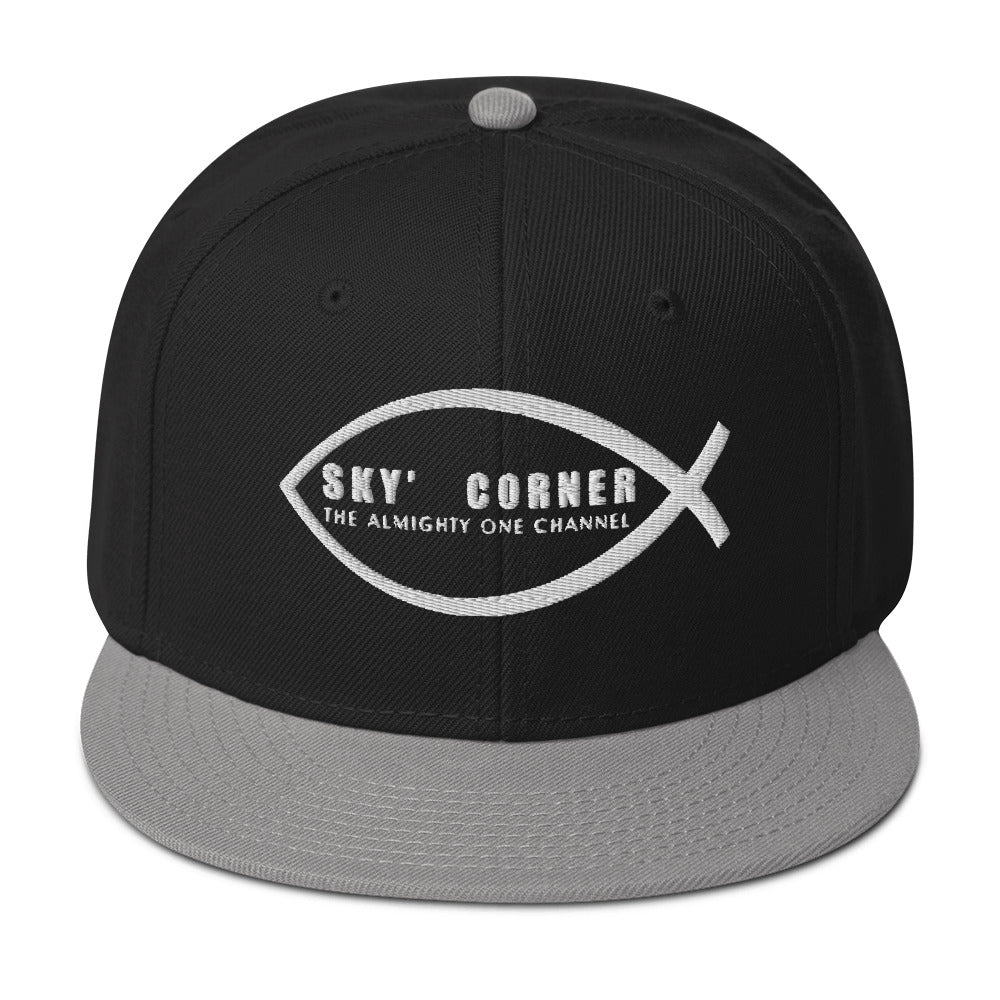 SKY'S CORNER Snapback Hat