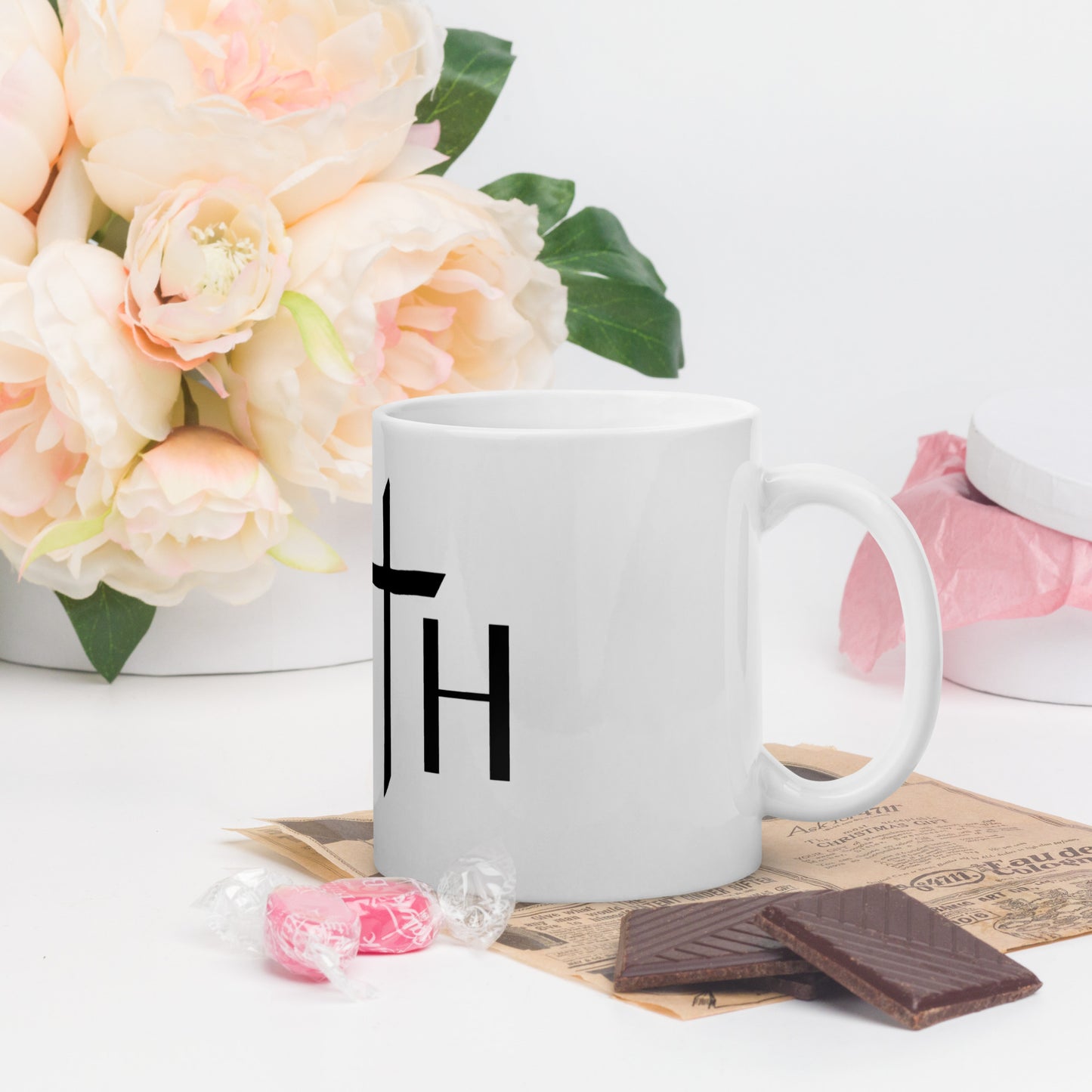 FAITH White glossy mug